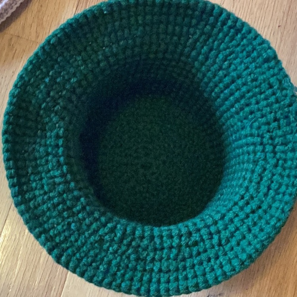 Hunter green hand crafted bucket hat with 2” brim - Picture 6 of 6